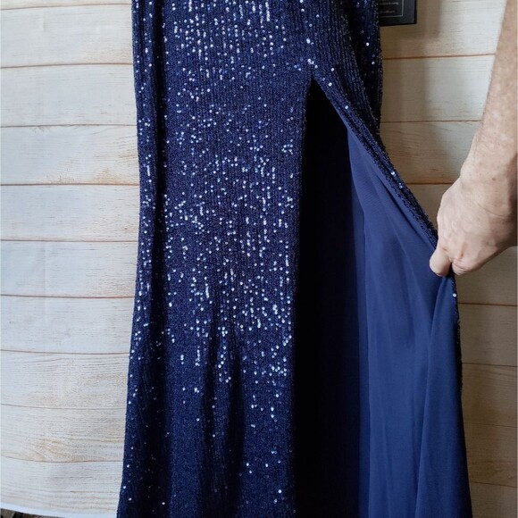 Elegant Navy Sequin Gown - Picture 8 of 14